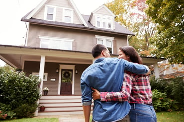 happy-couple-house