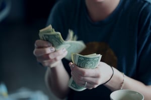 livingpaychecktopaycheck-moneymangement-financialfuture